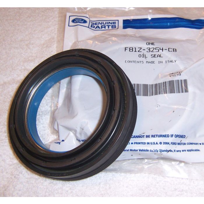 #15-013 AXLE VACUUM SEAL - FRONT HUB - 1999 - 2002